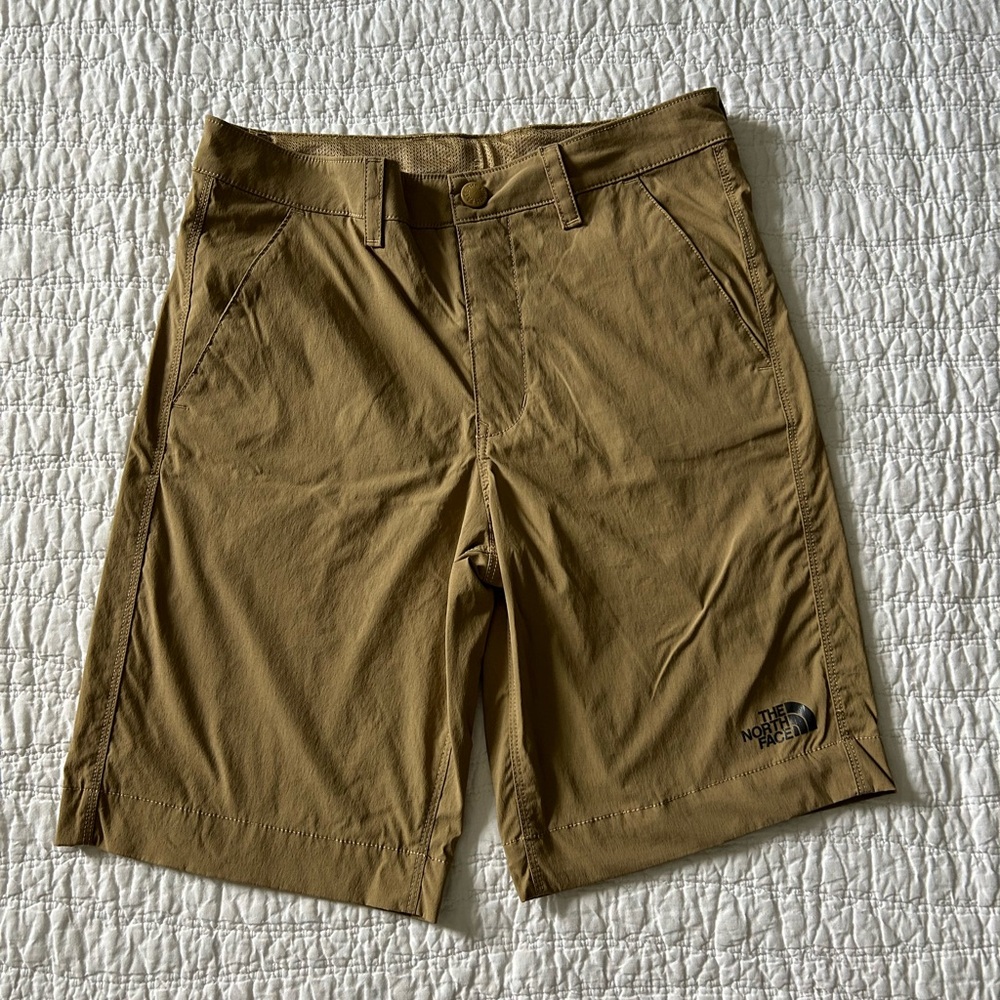 The NorthFace Boy’s Khaki Hiking Shorts L/G (14/16)